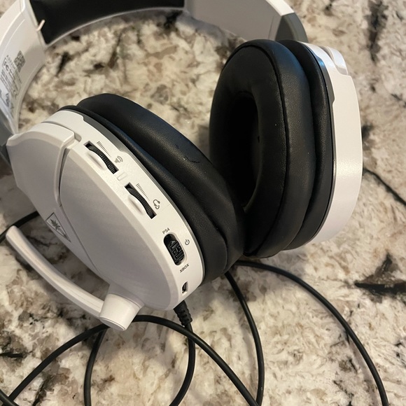 EARFORCE RECON 200 - Picture 2 of 4